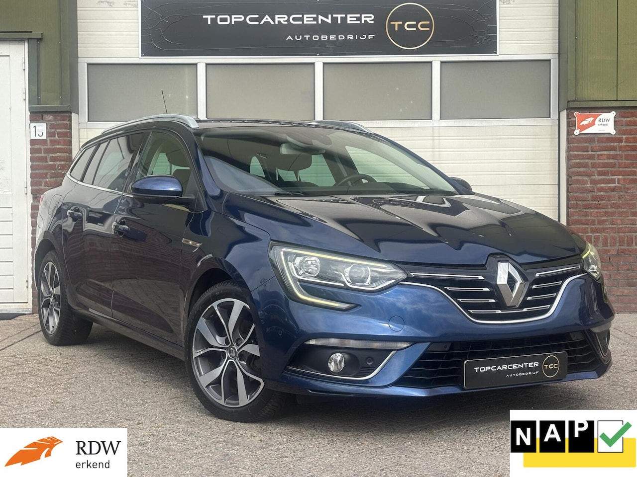 Renault Mégane Estate - 1.2 TCe Bose/CAMERA/PARKS/NAVI/APK/NAP - AutoWereld.nl