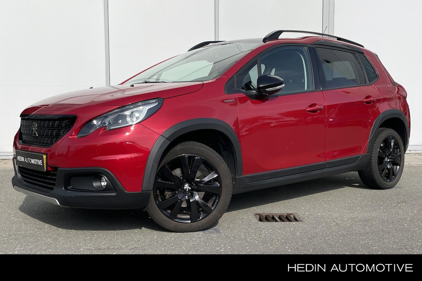 Peugeot 2008 - 1.2 110pk GT-Line | Panoramadak | Navigatie | Camera | Trekhaak | Apple Carplay/Android Au - AutoWereld.nl