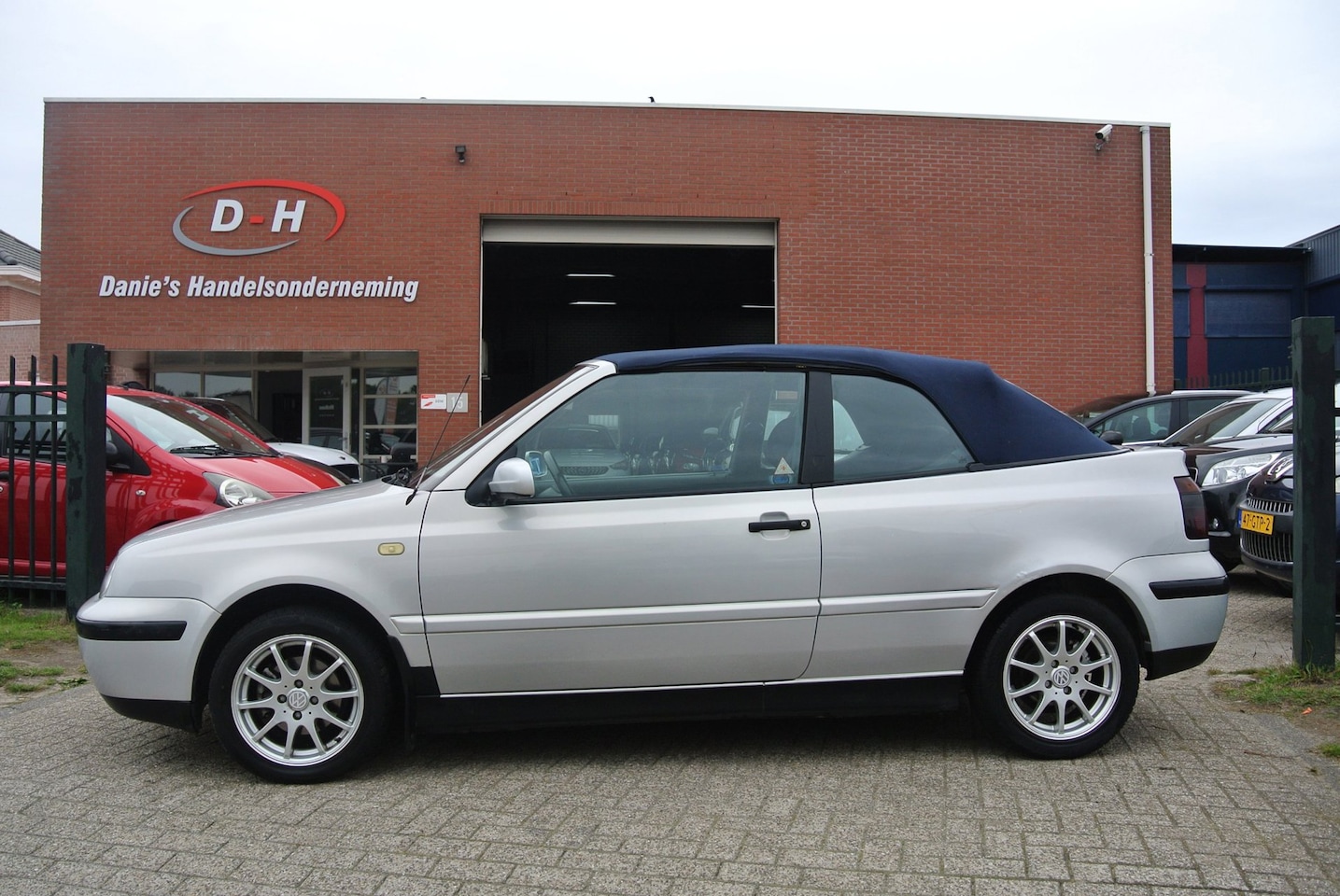 Volkswagen Golf Cabriolet - 1.8 Trendline automaat apk 22-05-2027 inruil mogelijk - AutoWereld.nl