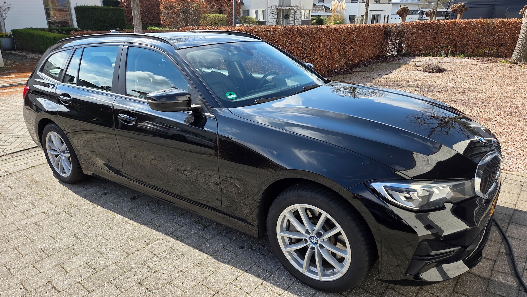 BMW 3-serie Touring - 330e High Executive Volledig leder, nog in uitstekende staat - AutoWereld.nl