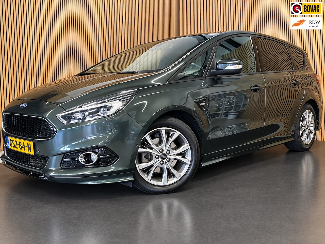 Ford S-Max - 1.5 ST-Line 7-PERSOONS|NIEUWE MOTOR|AFN.TREKHAAK|STOEL+STUURVERW|CAMERA|CARPLAY|1/2 LEDER/ - AutoWereld.nl