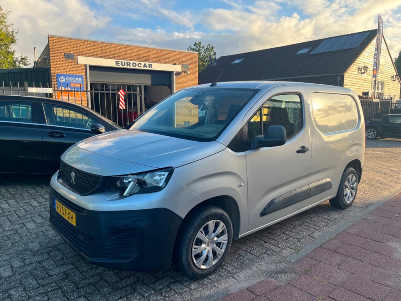 Peugeot Partner - 1.6 BlueHDI Pro 1.6 BlueHDI Pro - AutoWereld.nl