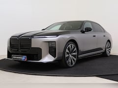 BMW i7 - 50 xDrive M Sport / Panoramadak Sky Lounge / Executive Lounge Seating / Bowers & Wilkins /