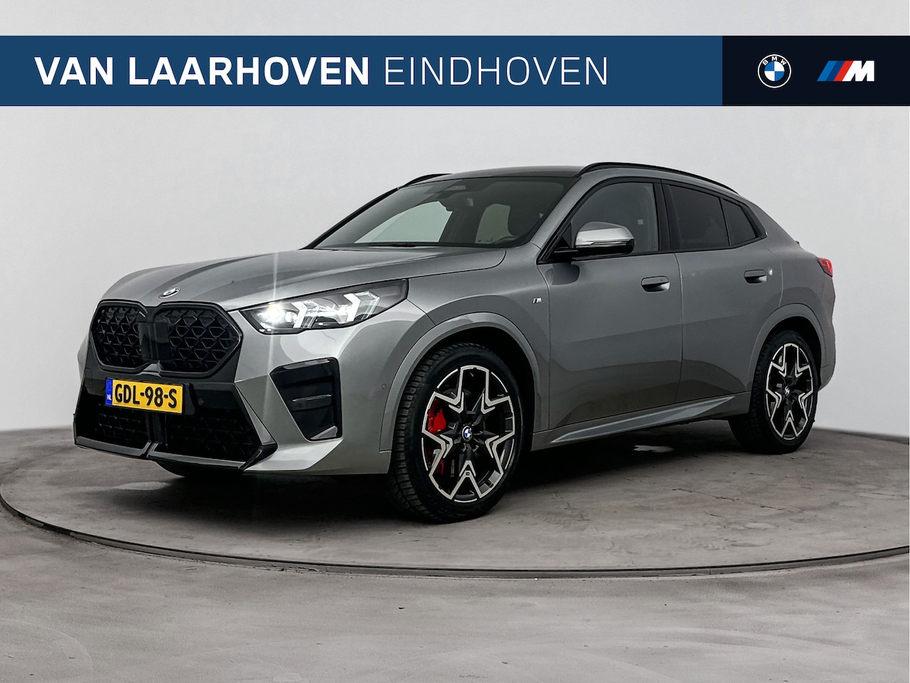 BMW X2 - sDrive20i M Sport Automaat / Panoramadak / Achteruitrijcamera / Sportstoelen / M Adaptief - AutoWereld.nl