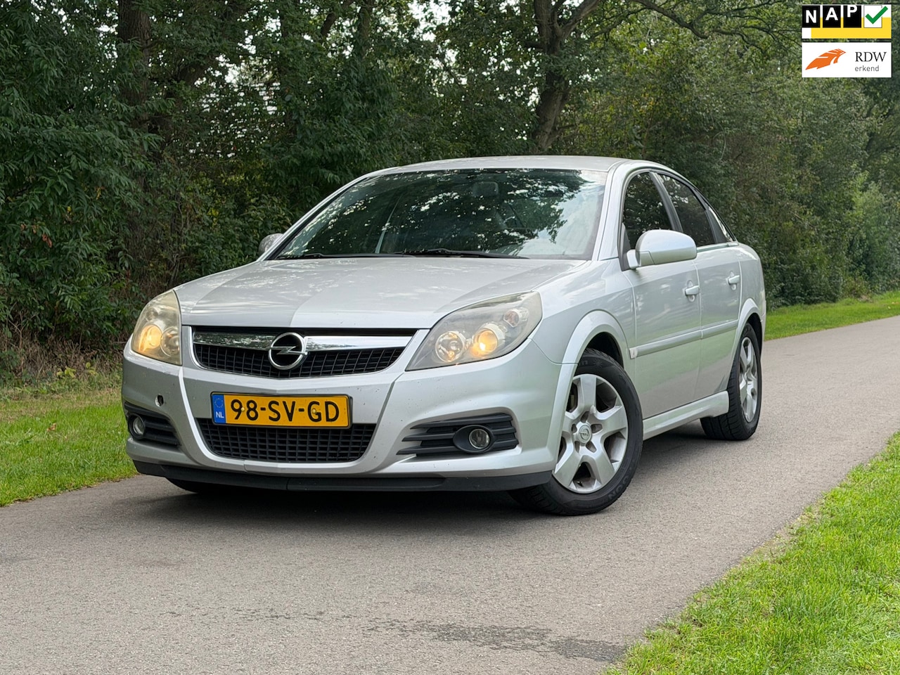 Opel Vectra GTS - 1.8-16V Business | Cruise control + Navi Nu € 1.499,- !!! - AutoWereld.nl