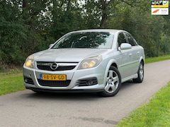 Opel Vectra GTS - 1.8-16V Business | Cruise control + Navi Nu € 1.499,