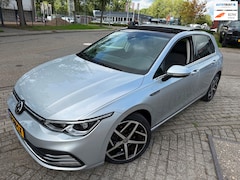 Volkswagen Golf - 1.5 eTSI HYBRID R-Line iQ-LED VIRTUAL PANO ACC ALCA SIDE