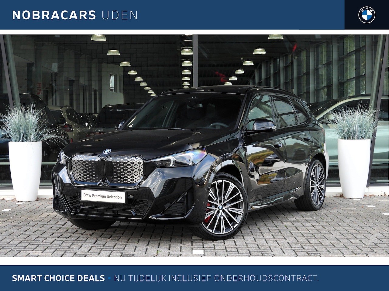 BMW iX1 - eDrive20 M Sport / Panoramadak / Trekhaak / Sportstoelen / M Adaptief onderstel / Head-Up - AutoWereld.nl