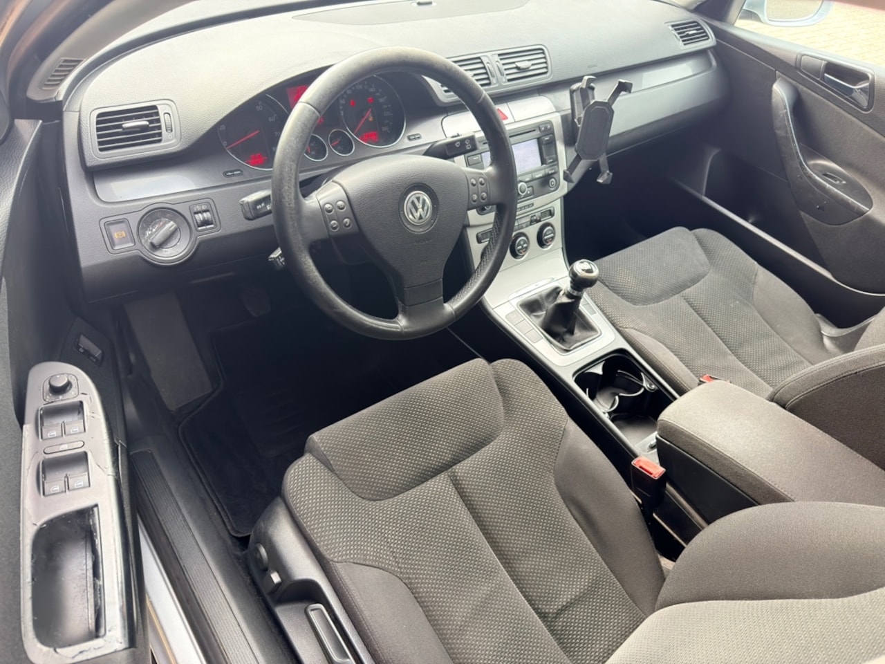 Volkswagen Passat Variant - 2.0 FSI Comfortline PARKEERSENSOR/STOELVERWARMING - AutoWereld.nl