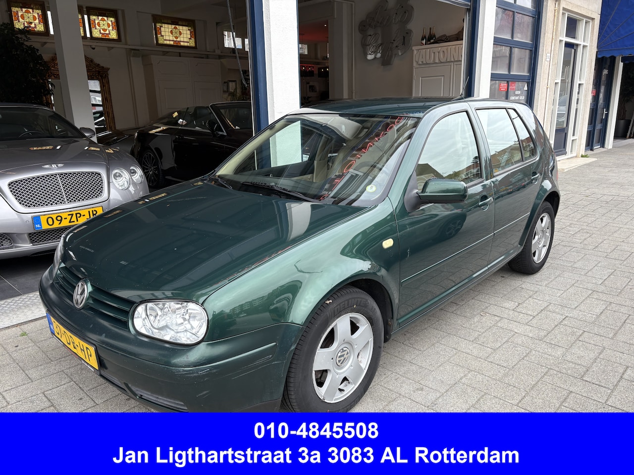 Volkswagen Golf - 2.0 Highline AUTOMAAT/CLIMA/APK 06-2027 - AutoWereld.nl
