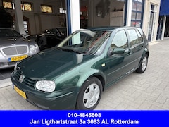 Volkswagen Golf - 2.0 Highline AUTOMAAT/CLIMA/APK 06-2027