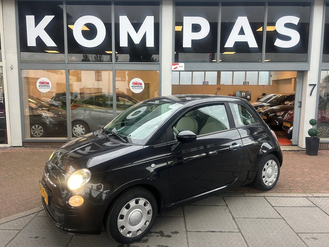Fiat 500 - 1.2 Pop |AUTOMAAT|1EIG|Nw.D.RIEM|NAP|Airco|APK27 - AutoWereld.nl