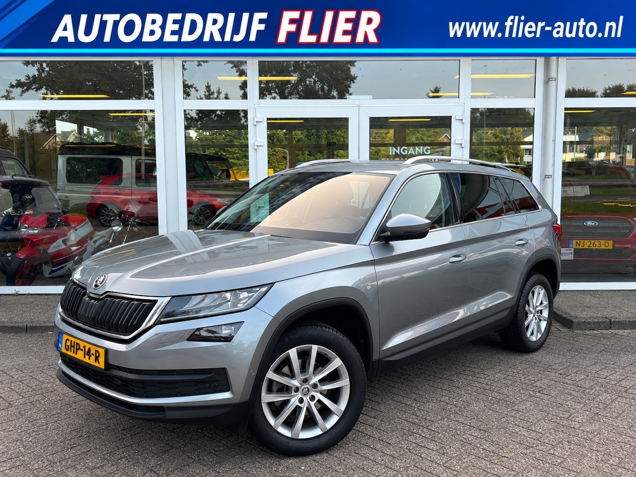 Skoda Kodiaq - 1.5 150PK TSI Business Edition Plus | Leder | Trekhaak | Adaptive | Stoel VW | - AutoWereld.nl