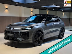 Volkswagen T-Roc - 1.5 eTsi R-Line First Edition|Pano|Matrix|Keyless|H&K|HUD|360|