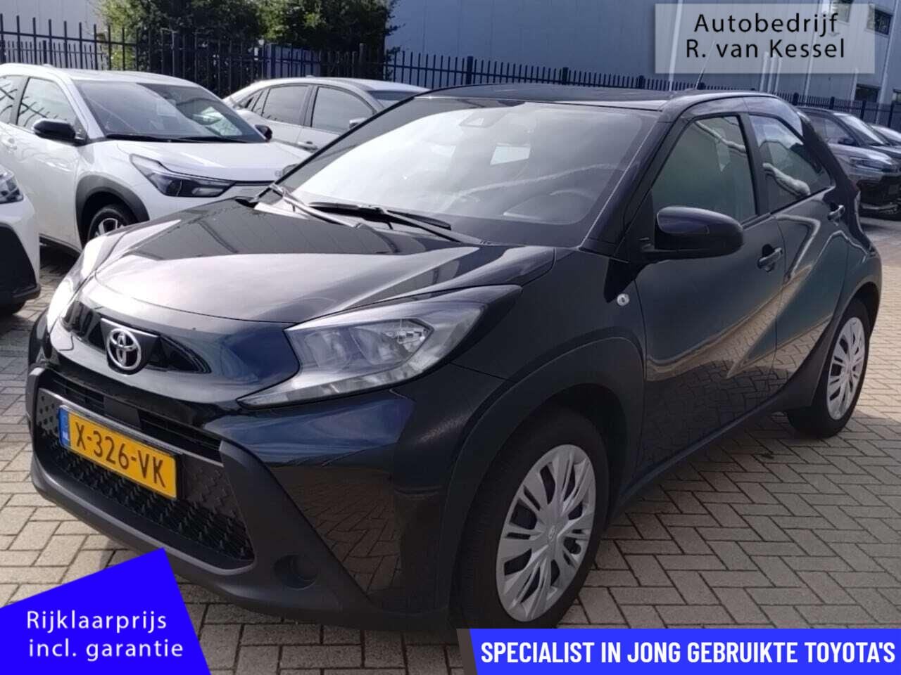 Toyota Aygo X - 1.0 VVT-i S-CVT Play Automaat I 1e Eig. I Carplay I ACC I NL-auto - AutoWereld.nl