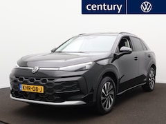 Volkswagen T-Roc - 1.5 eTsi Life First Edition | Camera | Zwenkbare trekhaak | ACC | Stoelverwarming |