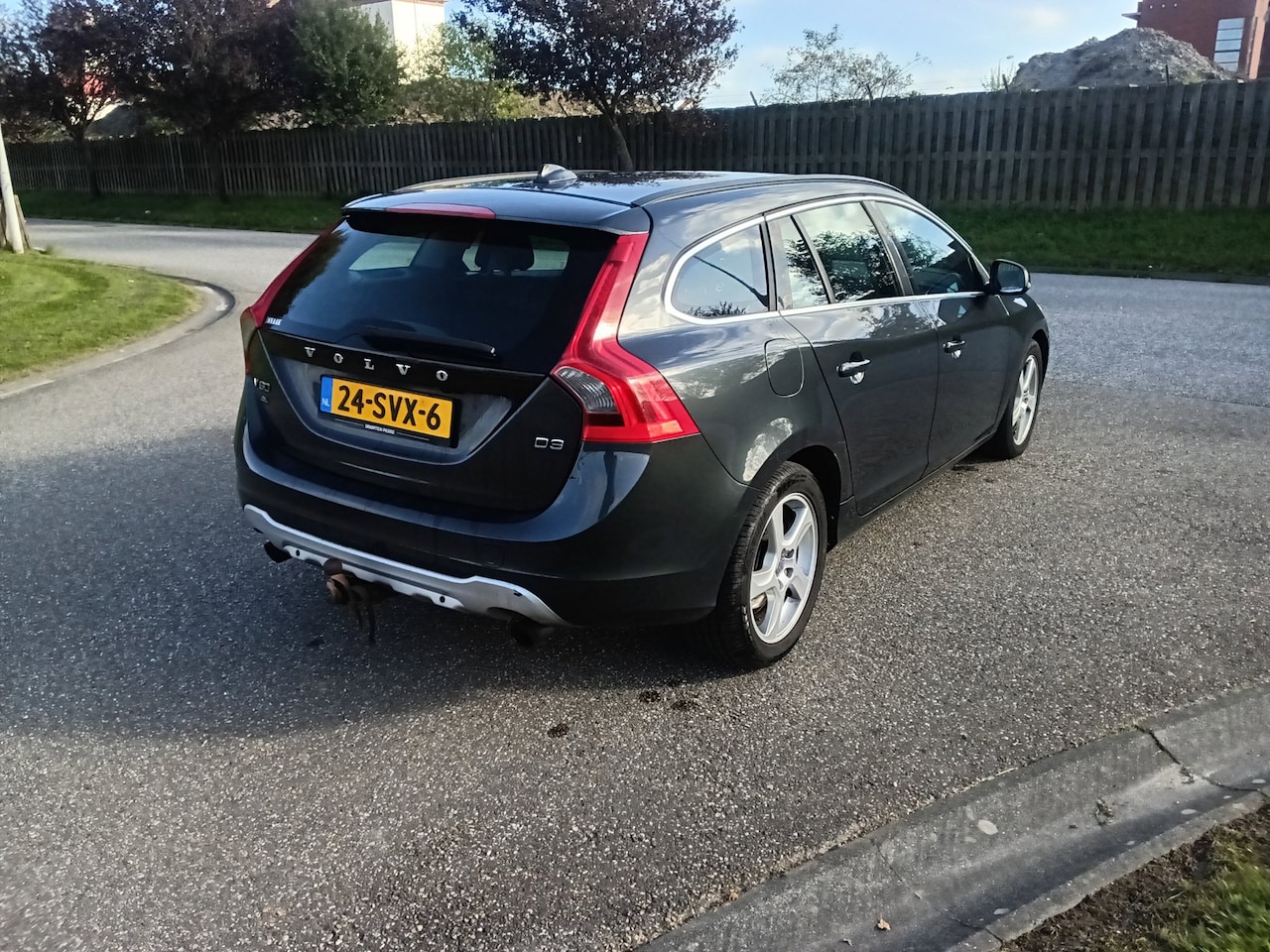 Volvo V60 - 2.0 D3 AUB ADVERTENTIE LEZEN!!!