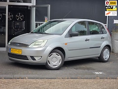 Ford Fiesta - 1.4-16V Ghia / PDC / AIRCO
