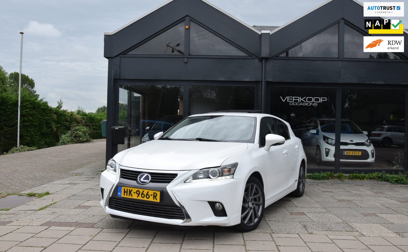 Lexus CT 200h - Camera Navigatie schuifdak - AutoWereld.nl