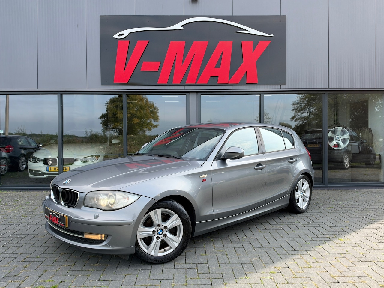 BMW 1-serie - 116i Ultimate Edition Nap Leder Navi Xenon Clima - AutoWereld.nl