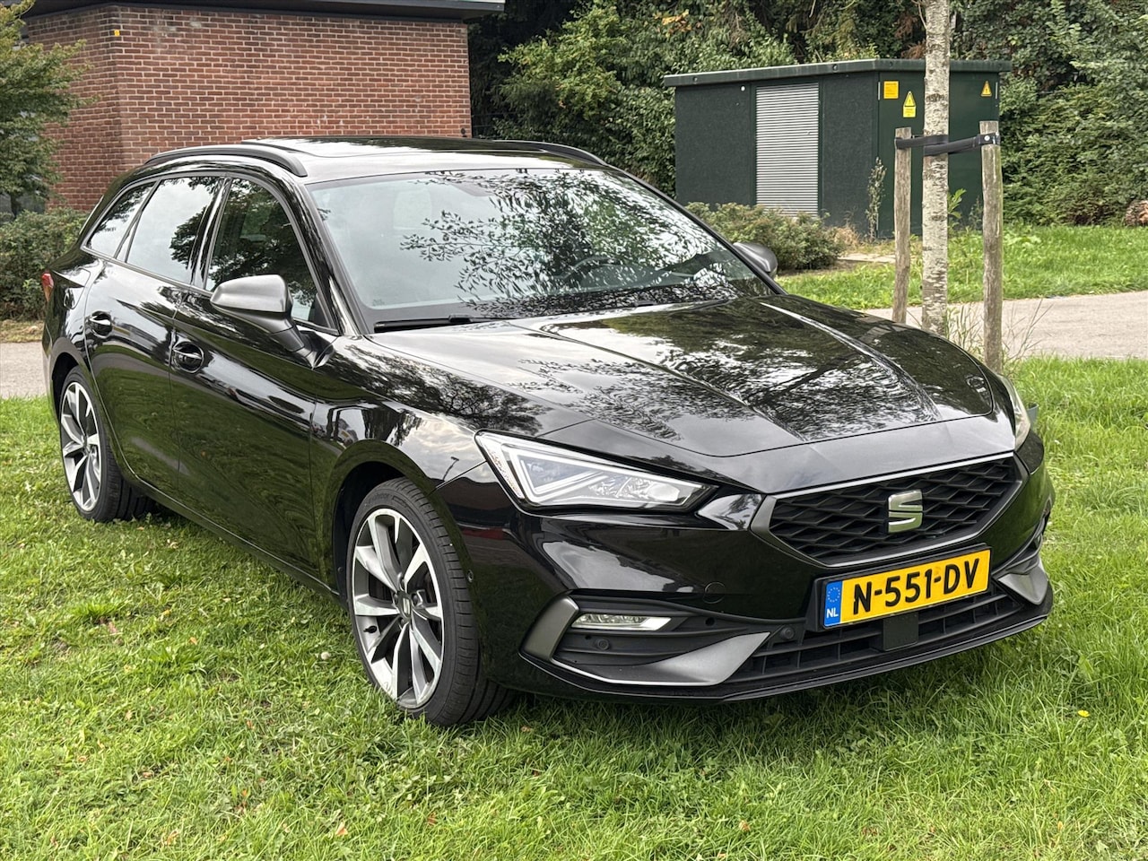 SEAT Leon Sportstourer - 1.5 eTSI FR 150pk DSG-7 M A DENKBARE OPTIES - AutoWereld.nl