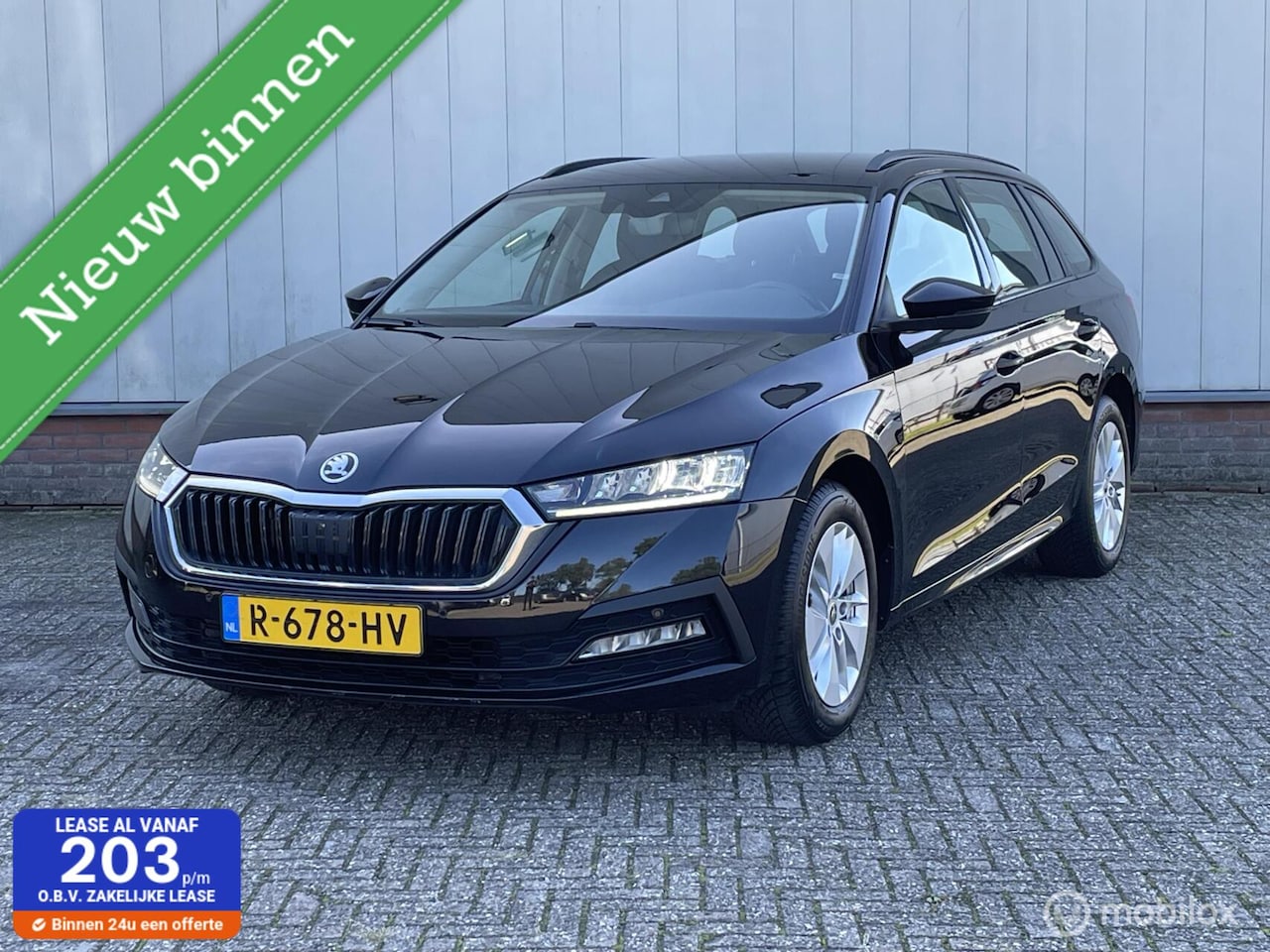 Skoda Octavia Combi - 1.0 TSI Business Edition | Trekhaak uitklapbaar | Apple CarPlay | Climate & Cruise control - AutoWereld.nl