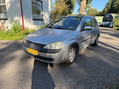 Opel Corsa - 1.4-16V Comfort Automaat*Nieuwe APK 01-10-2027 *Trekhaak*Elektrische ramen