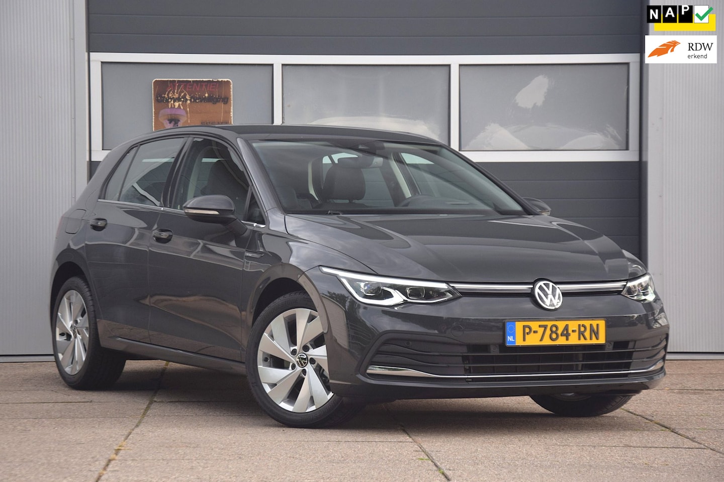 Volkswagen Golf - 1.5 TSI Style HEAD-UP/AUDIO PREMIUM/CAMERA/VERWARMDE VOORSTOELEN/ - AutoWereld.nl