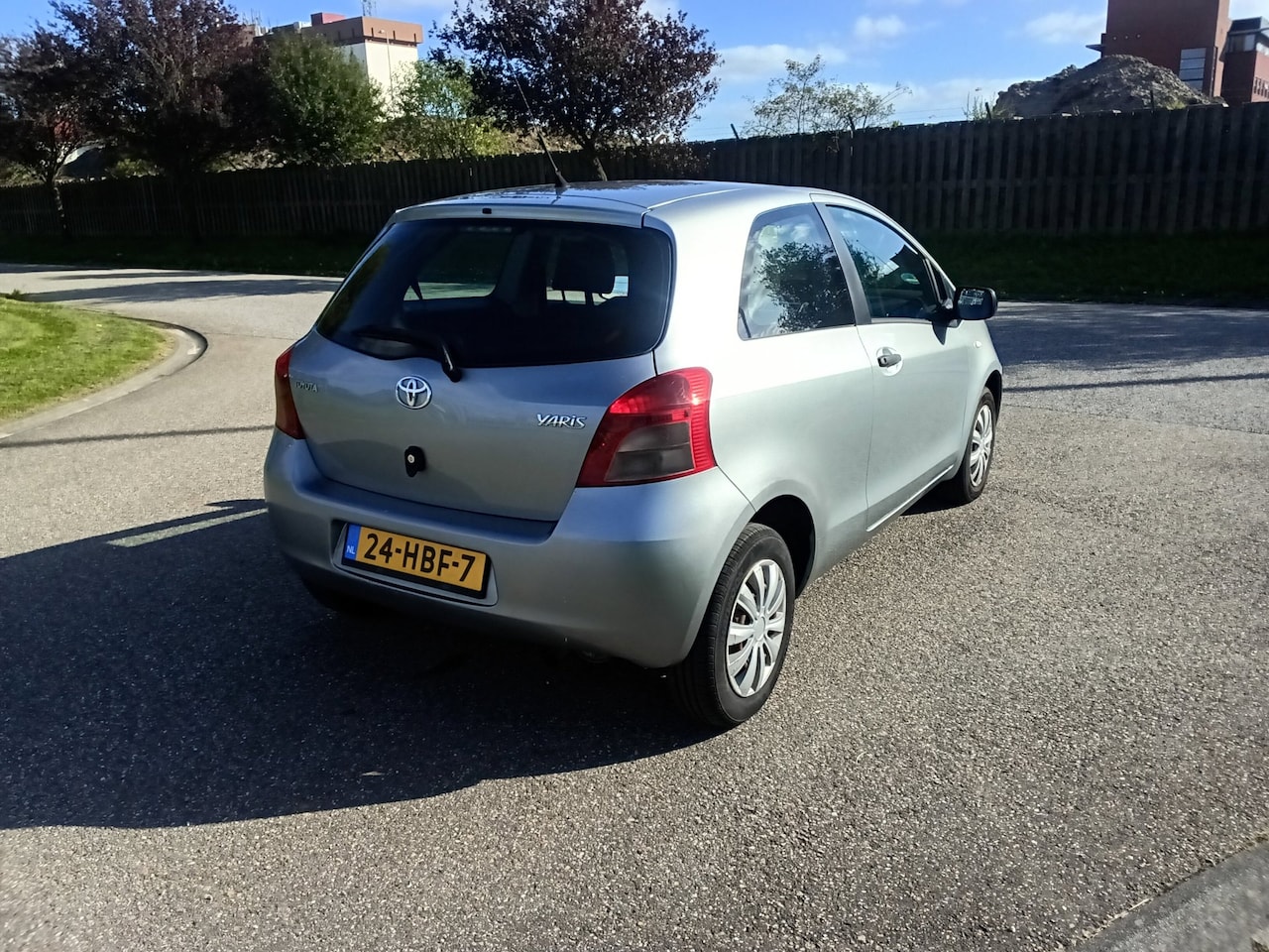 Toyota Yaris - 1.0 VVT-i 1.0 VVTi +