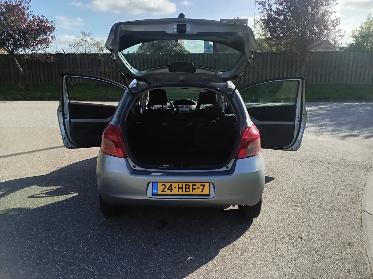 Toyota Yaris - 1.0 VVT-i 1.0 VVTi +