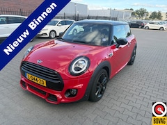 MINI 3-Deurs - 1.5 Cooper John Cooper Works Dalston Panoramadak Harman-Kardon Sound Keyless Entry Achteru