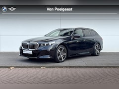 BMW 5-serie Touring - 520i | M-Sport | Trekhaak | Driving Assistant |