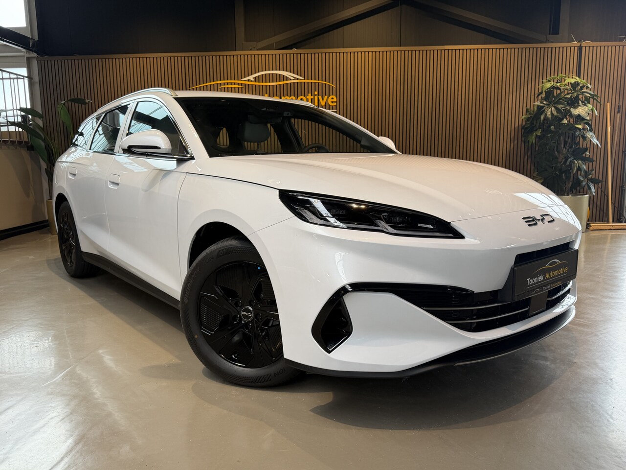 BYD SEAL 6 Touring - 1.5 DM-i PHEV | Boost | Leder | Camera | Apple Car Play | - AutoWereld.nl
