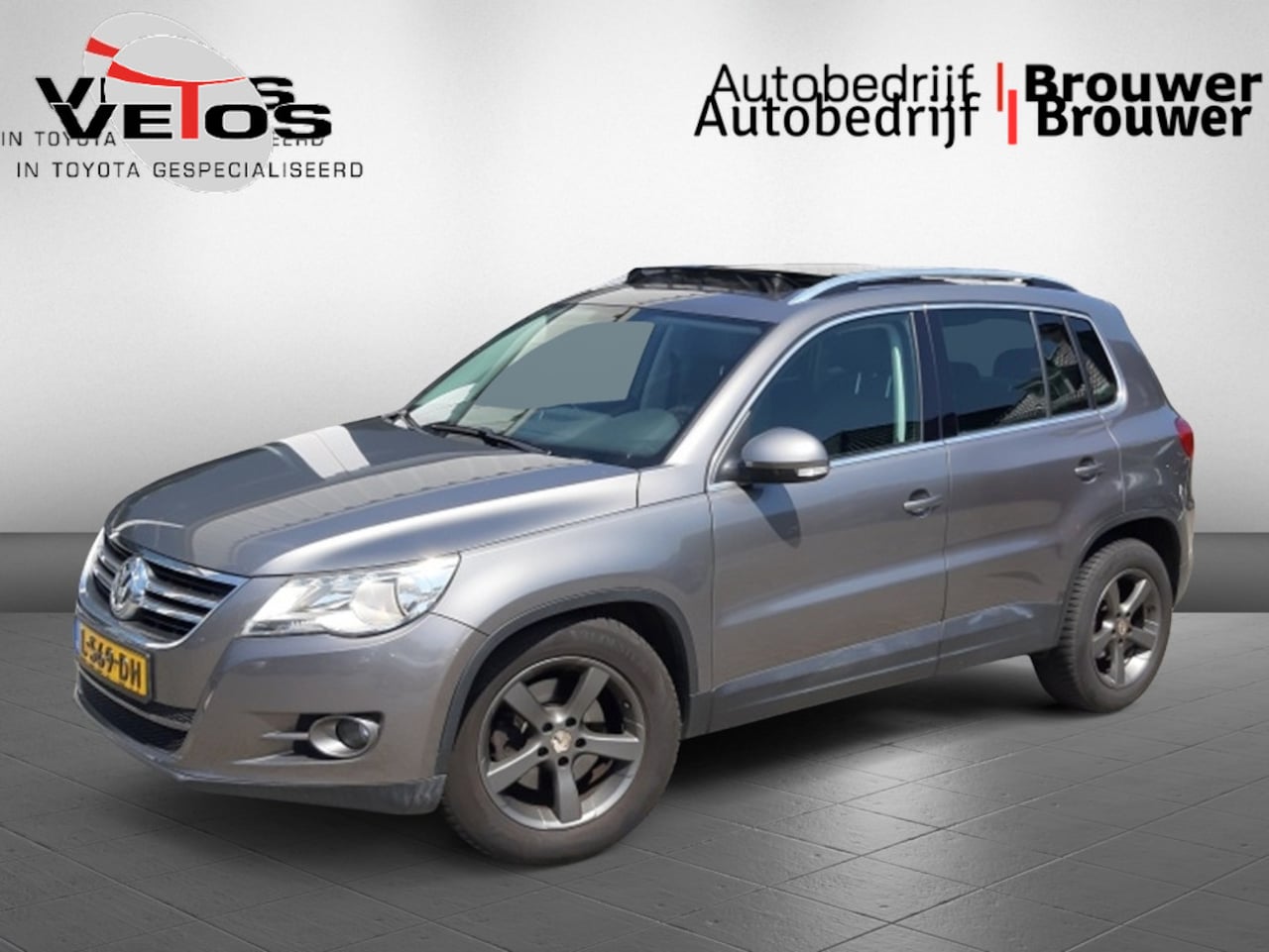 Volkswagen Tiguan - 2.0 TSI Sport&St.4M Automaat - AutoWereld.nl
