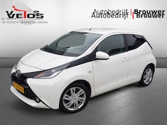 Toyota Aygo - 1.0 VVT-i x-sport 5 drs. Airco/Camera
