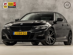 BMW 3-serie - 320i M Sport 184Pk Automaat (APPLE CARPLAY, M PAKKET, LEDER/ALCANTARA, STOELVERWARMING, SP