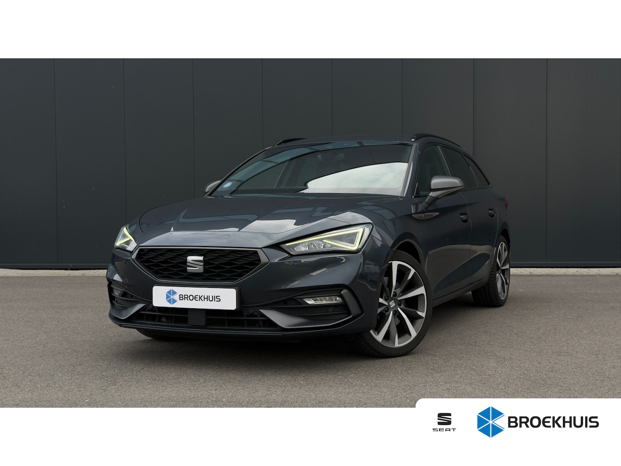 SEAT Leon Sportstourer - 1.5 eTSI 7-DSG 150pk FR | Achteruitrijcamera | Adaptive Cruise | Elektrische achterklep | - AutoWereld.nl