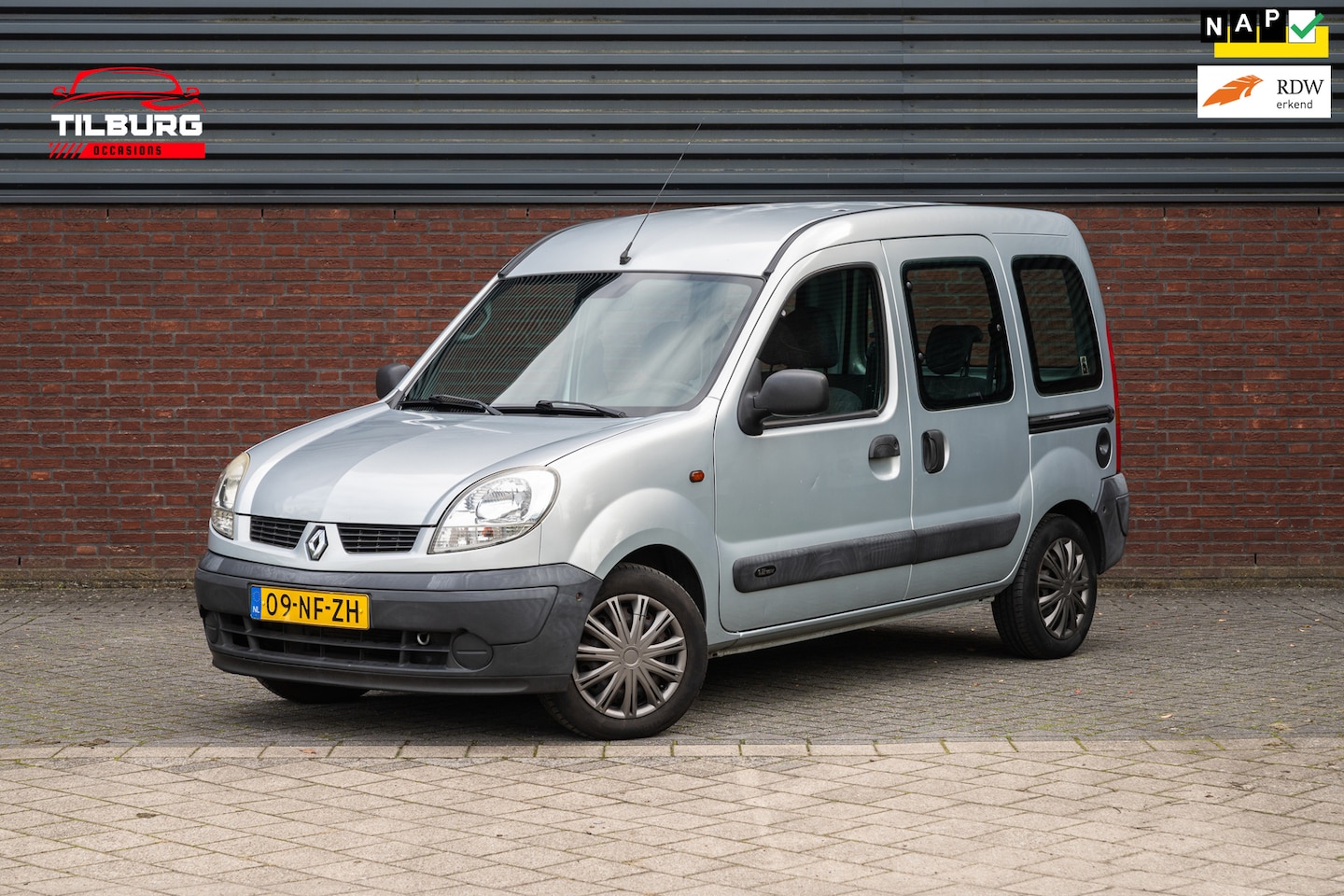 Renault Kangoo - 1.2-16V Privilège afgeleverd met nieuwe apk - AutoWereld.nl