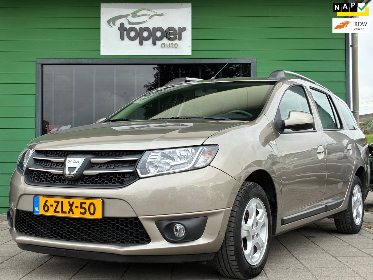 Dacia Logan MCV - 0.9 TCe Prestige|1e Eigenaar|Navigatie|Airco|Trekhaak|PDC|CruiseControl|Elektr.ramen|Nieuw - AutoWereld.nl
