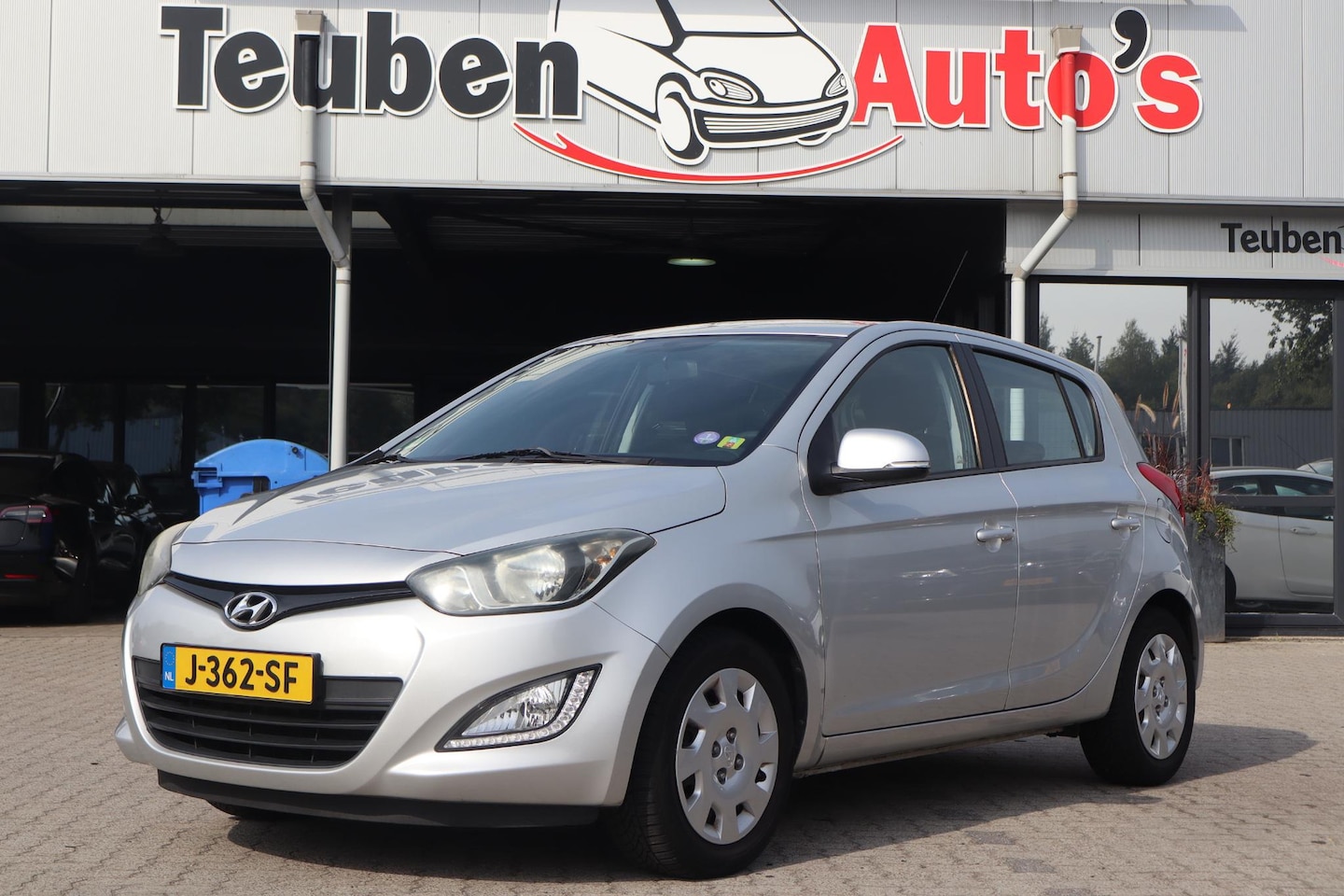 Hyundai i20 - 1.2 HP Business Edition | Airconditioning | Elektrisch pakket | Radio-cd speler | Nette au - AutoWereld.nl