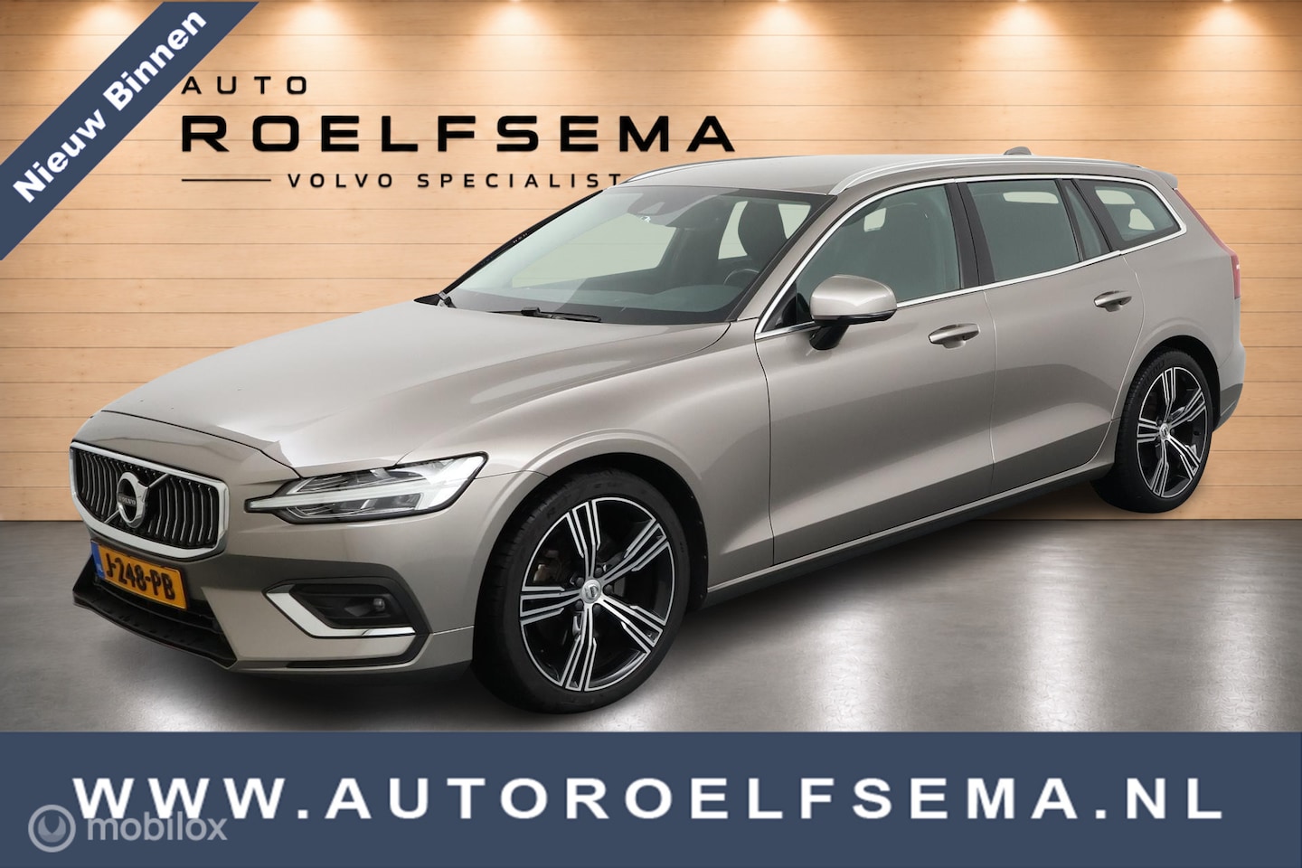Volvo V60 - 2.0 B3 Inscription | Harman Kardon | BLISS | Adaptieve Cruise | Camera | Verwarmbare Voors - AutoWereld.nl