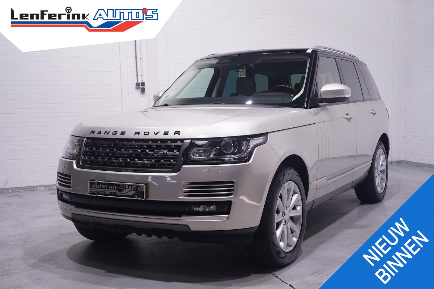 Land Rover Range Rover - 3.0 TDV6 HSE Panodak Stoel- en voorruitverwarming Camera Trekhaak Leder Navi - AutoWereld.nl