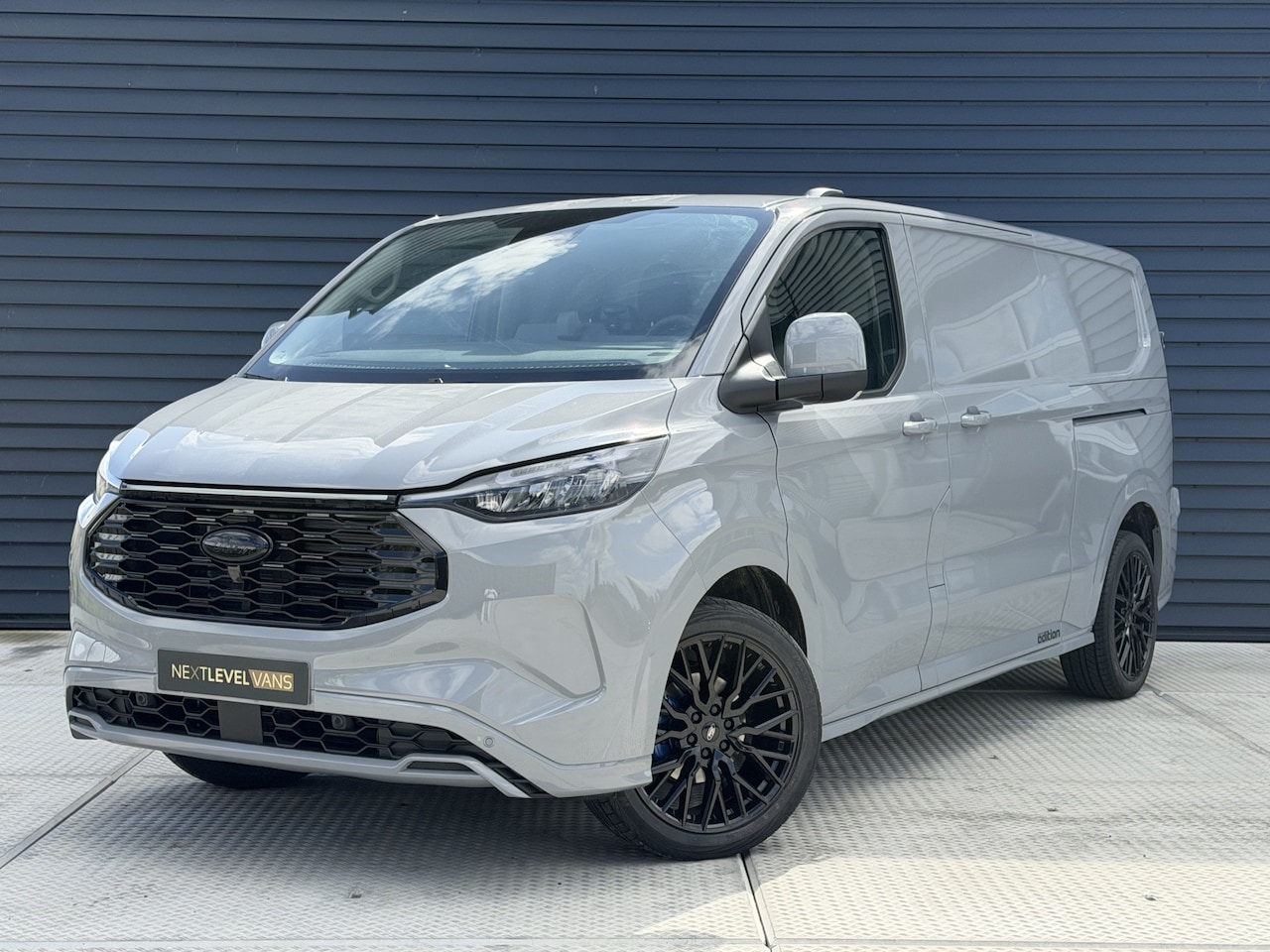 Ford E-Transit Cust. - 340 L2H1 Sport 71 kWh | Next Level Edition | Camera | Voorruitverwarming | Direct Leverbaa - AutoWereld.nl