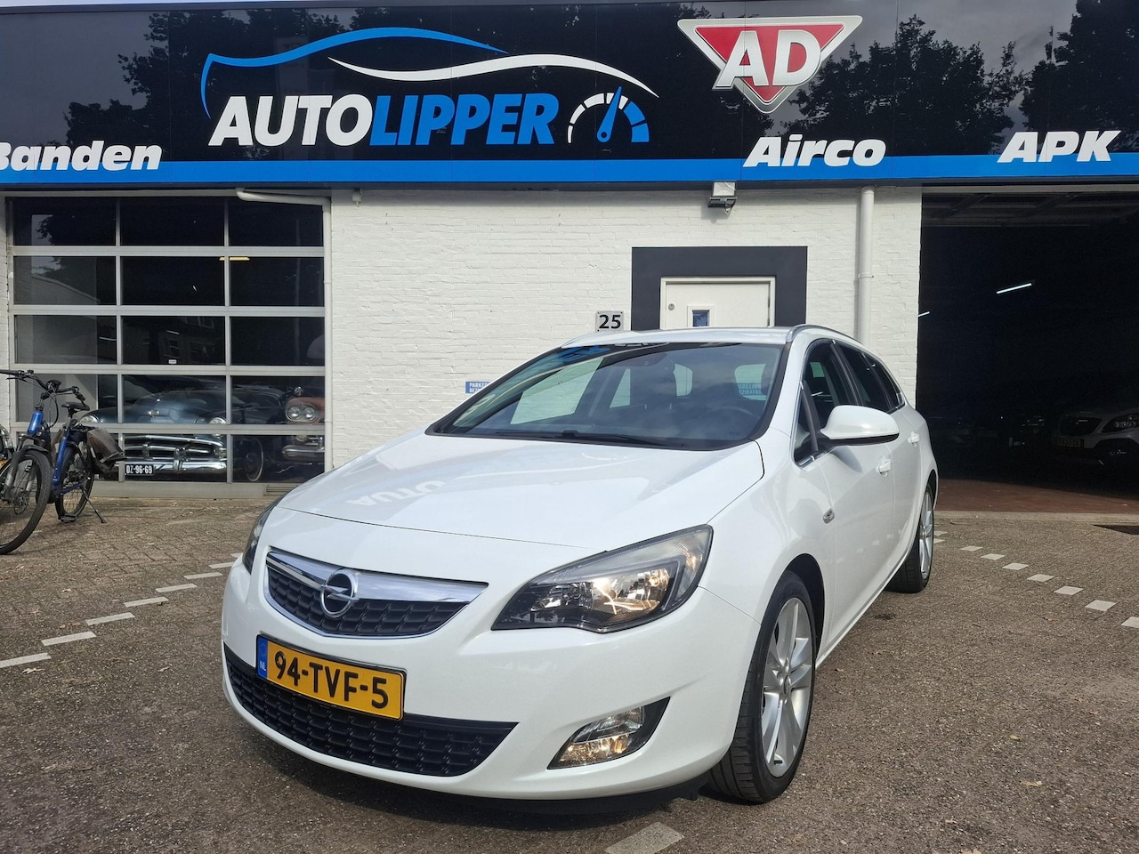Opel Astra Sports Tourer - 1.4 Turbo Sport /Nieuwe apk bij aflevering/Navigatie/Trekhaak/parrot - AutoWereld.nl