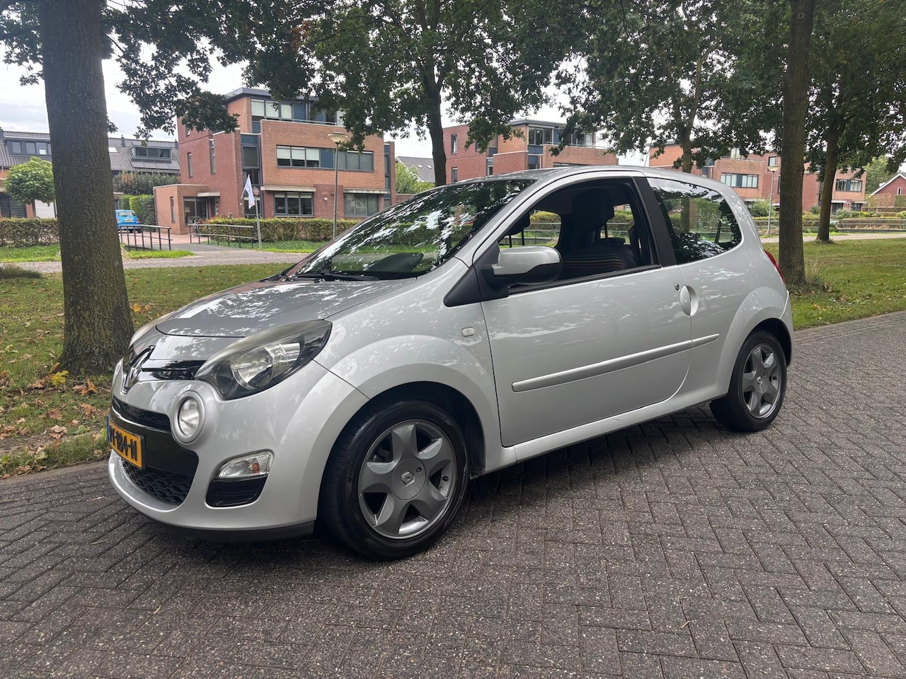 Renault Twingo - 1.2-16V Collection 1.2 16V Collection - AutoWereld.nl