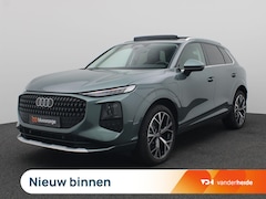 Audi Q3 - 1.5 e-hybrid Advanced edition 272PK S-Tronic Panoramadak, Trekhaak, Navigatie, Keyless, St