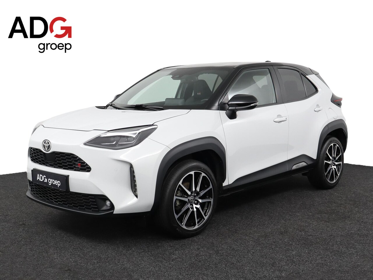 Toyota Yaris Cross - 1.5 Hybrid GR Sport | Apple Carplay/Android Auto | head-up display| Achterklep, elektrisch - AutoWereld.nl