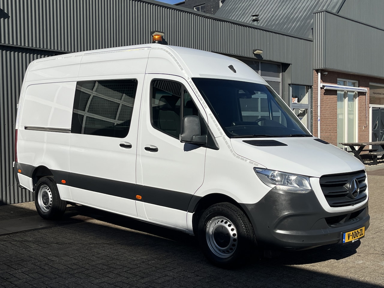 Mercedes-Benz Sprinter - 314 2.2 CDI L2H2 Werkplaats Omvormer Trekhaak Kastinrichting Ladekasten inrichting Airco C - AutoWereld.nl