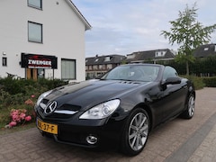 Mercedes-Benz SLK-klasse - 200 K. AUT F-1 NAVIGATIE|CARPLAY|AIRSCARF|AIRCO|BLUETOOTH|PDC|GOED ONDERHOUDEN