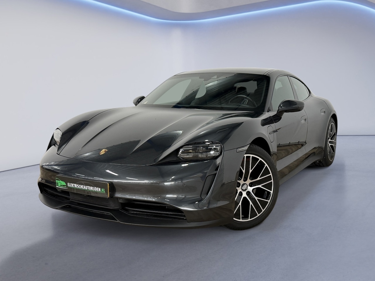 Porsche Taycan - 4S Performance 84 kWh|INCL BTW|PANO|BOSE|NAP|INRUIL MOGELIJK| - AutoWereld.nl
